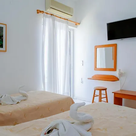 Stratis Lägenhetshotell